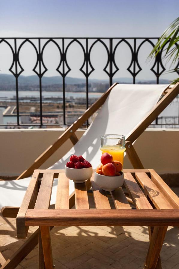 Dar Tahendit Tangier Bagian luar foto